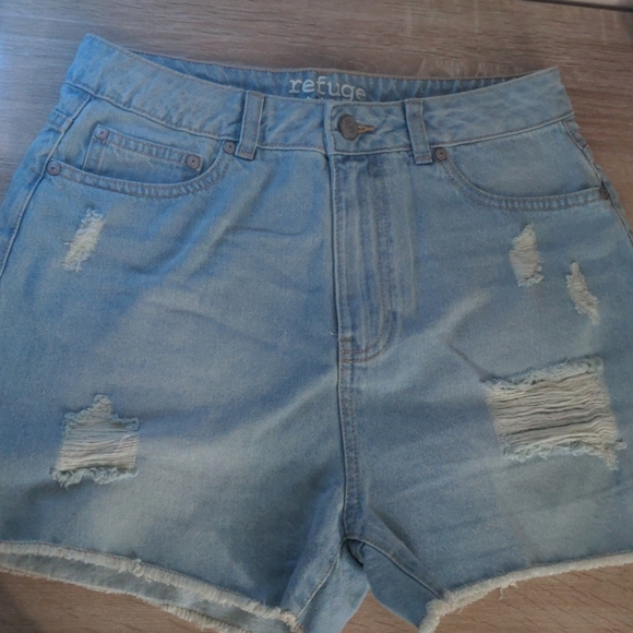 US Size 7 - High Waisted Mom Shorts - Picture 3 of 4